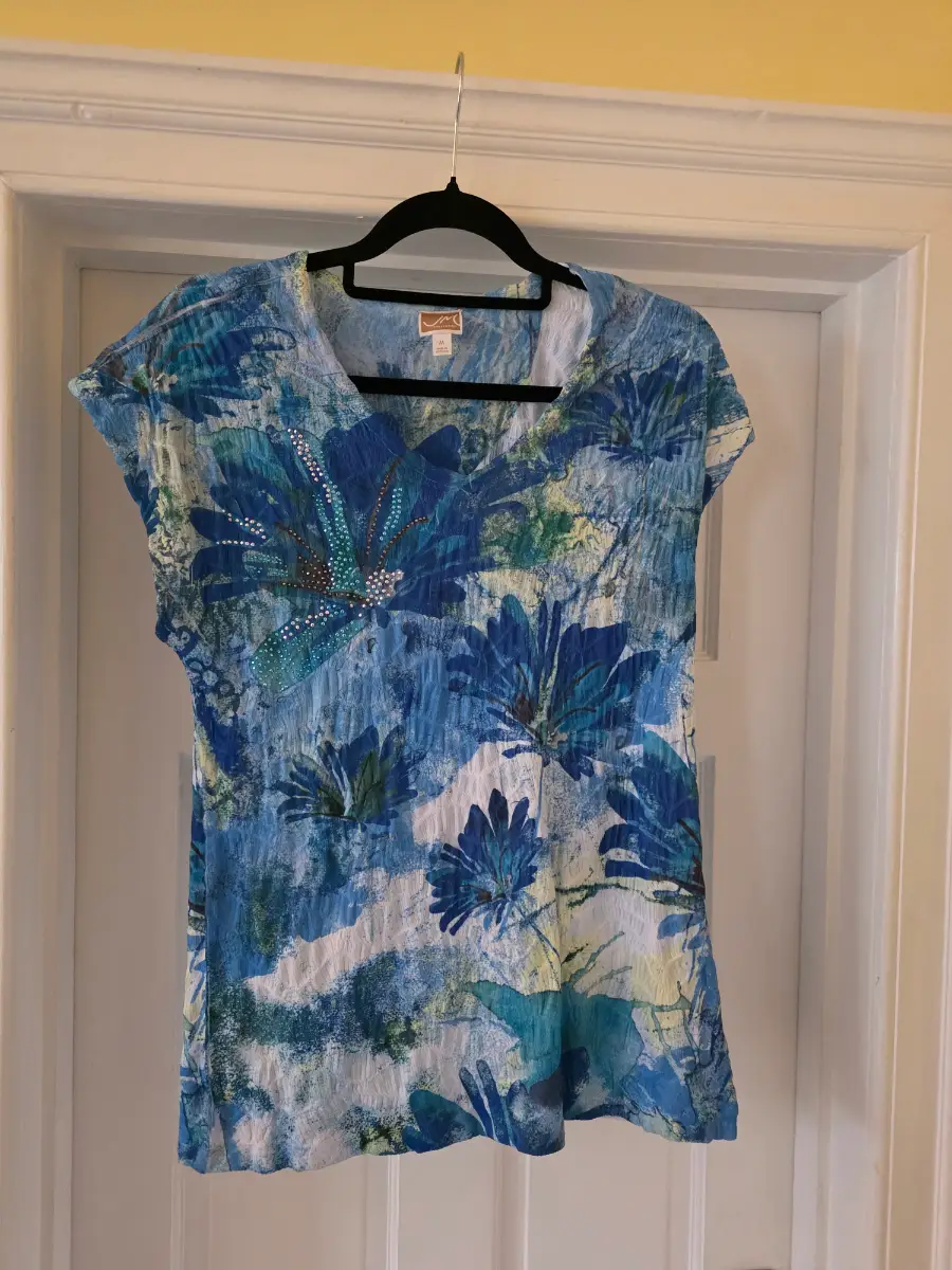 JM Collection abstract blue floral top US size M, UK size 14