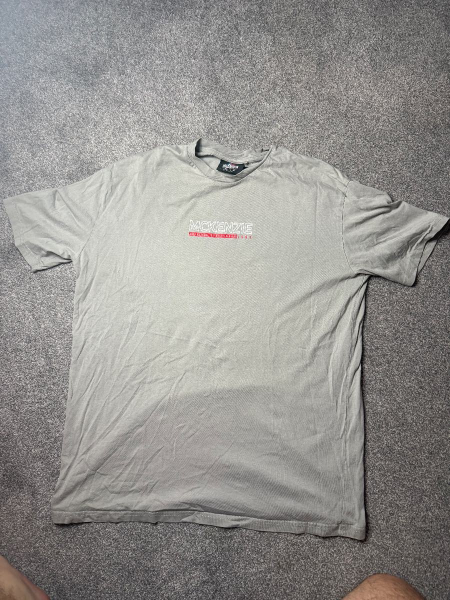 McKenzie Original Sportswear Grey Graphic T-Shirt Men's Size M Very Good