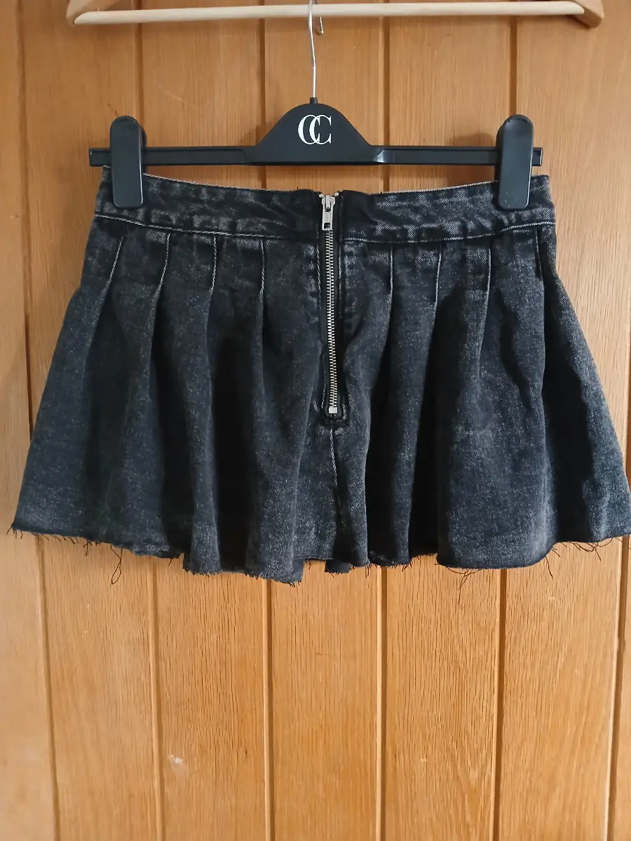 Shein mini denim skirt size 8