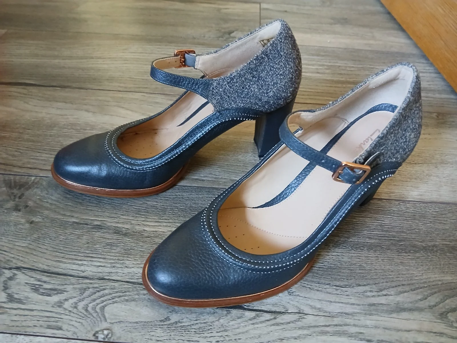 Clarks Cushion Plus Ellis Mae Grey Leather & Tweed Heels. UK 7 D