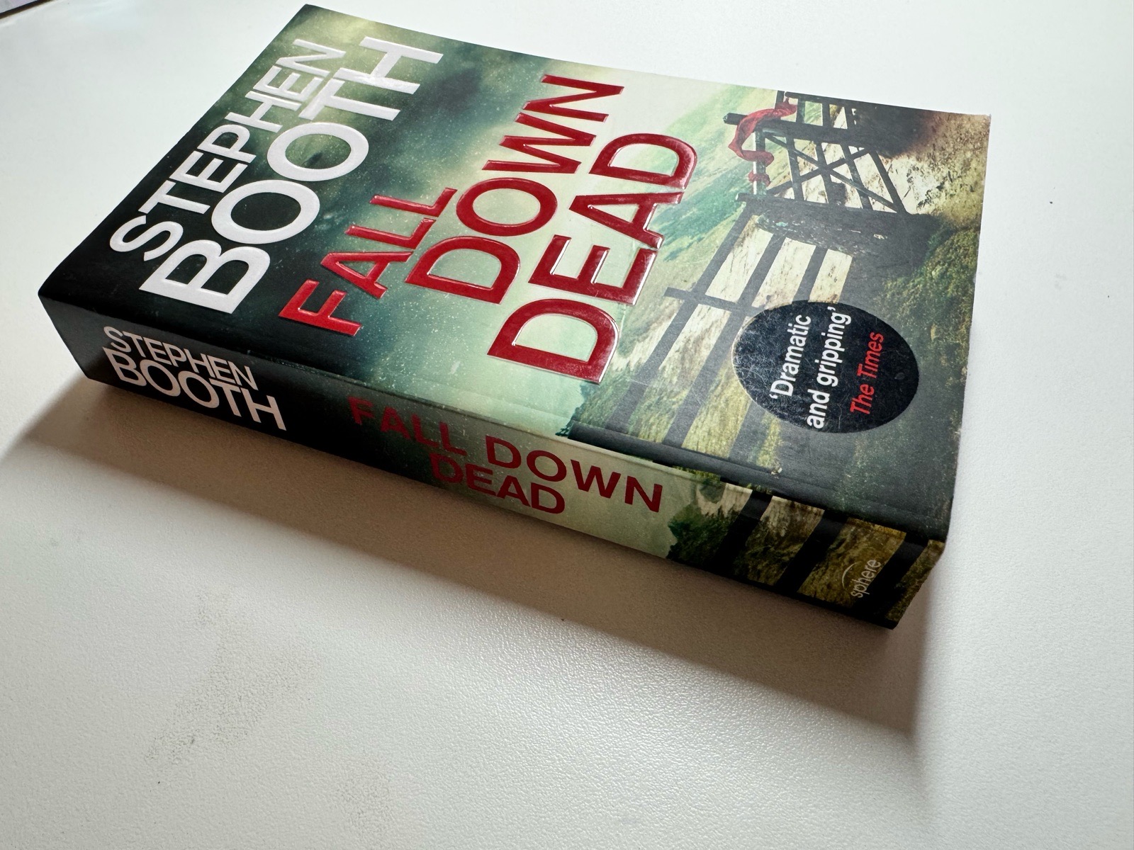 Stephen booth fall down dead