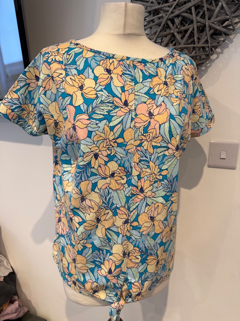 Women’s/ladies short sleeve floral summer top