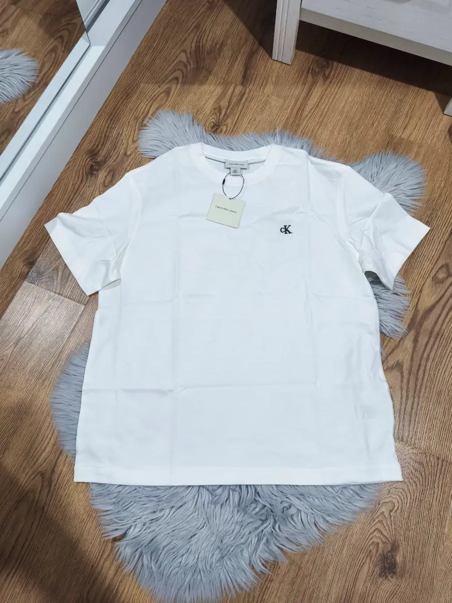 Calvin Klein T-shirt