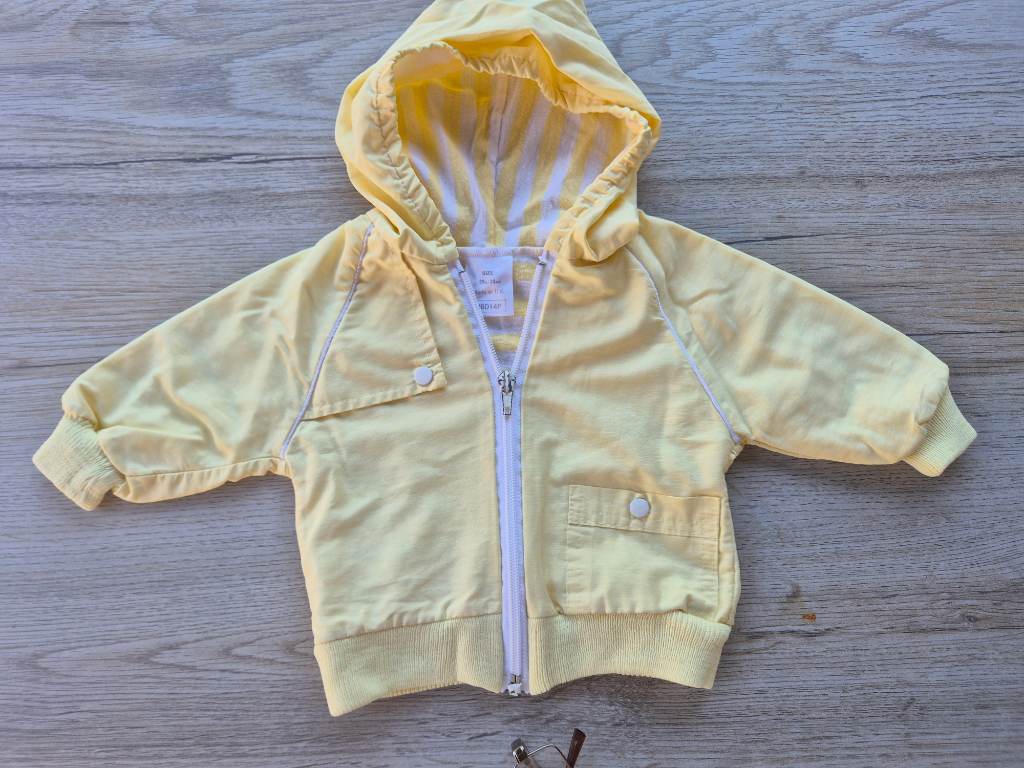 Thin hooded yellow jacket