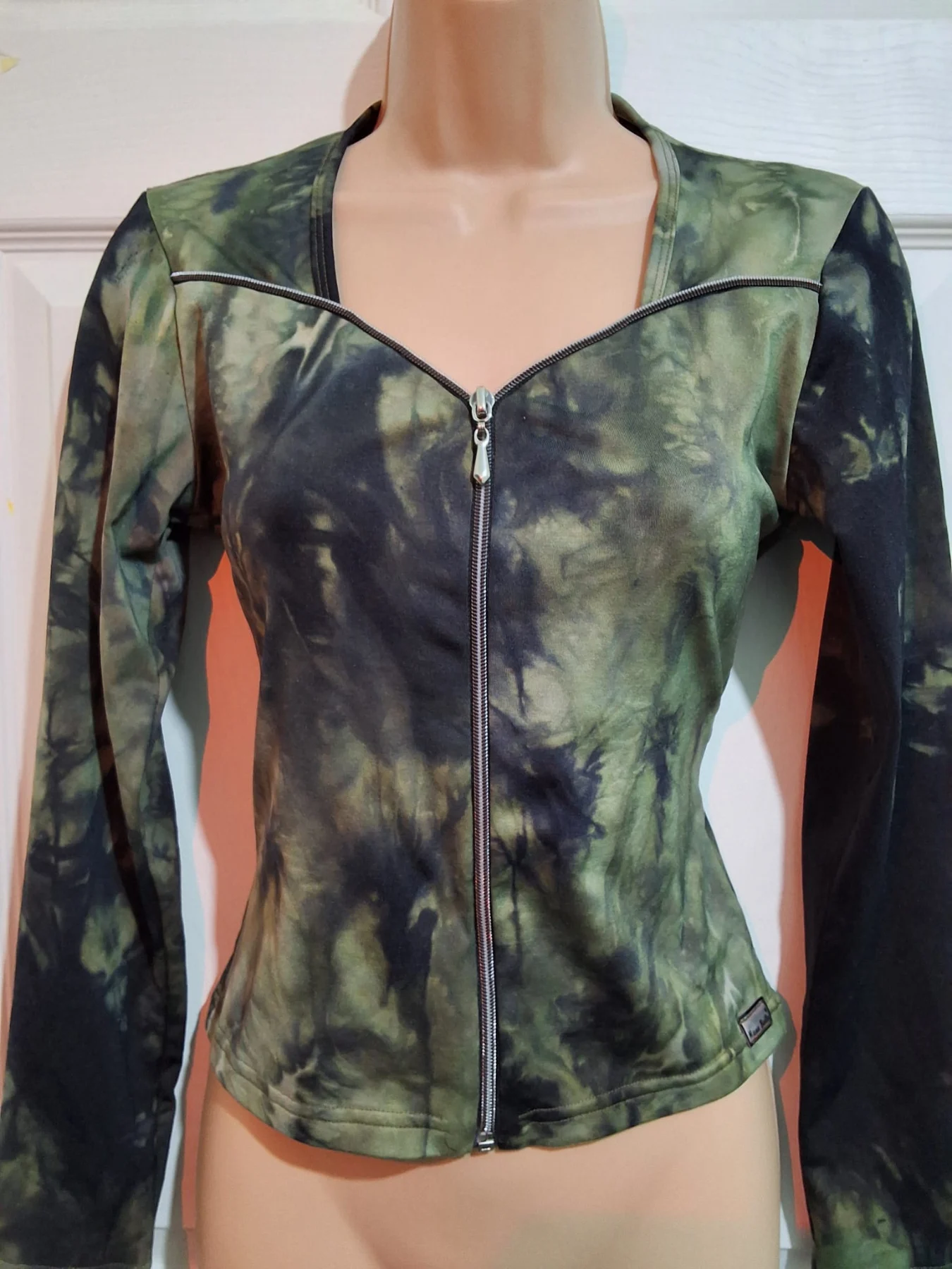 Y2k Green and Black Long Sleeve Top - size M