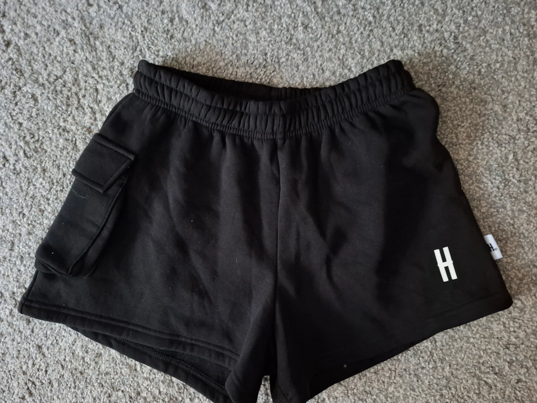 Size S Hoodrich black shorts