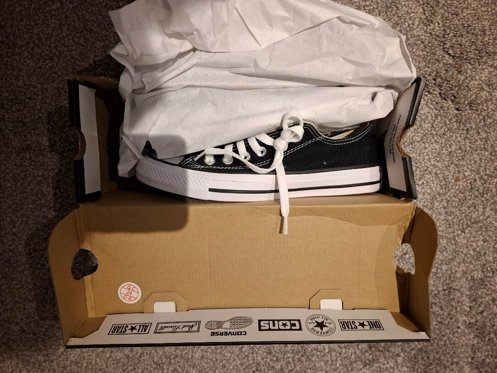 Size 4 Converse black Allstar ox BNIB