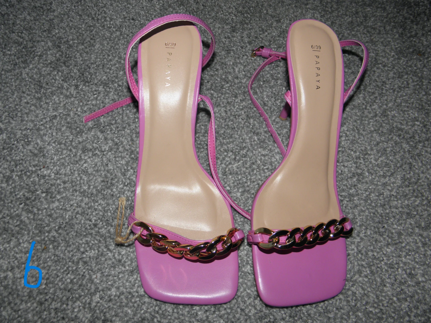 Size  papaya pink square front heeled shoes