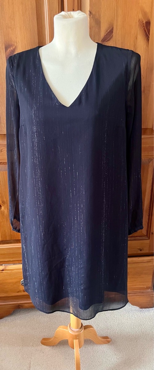 Paraphrase long sleeved midi chiffon layered dress size 12