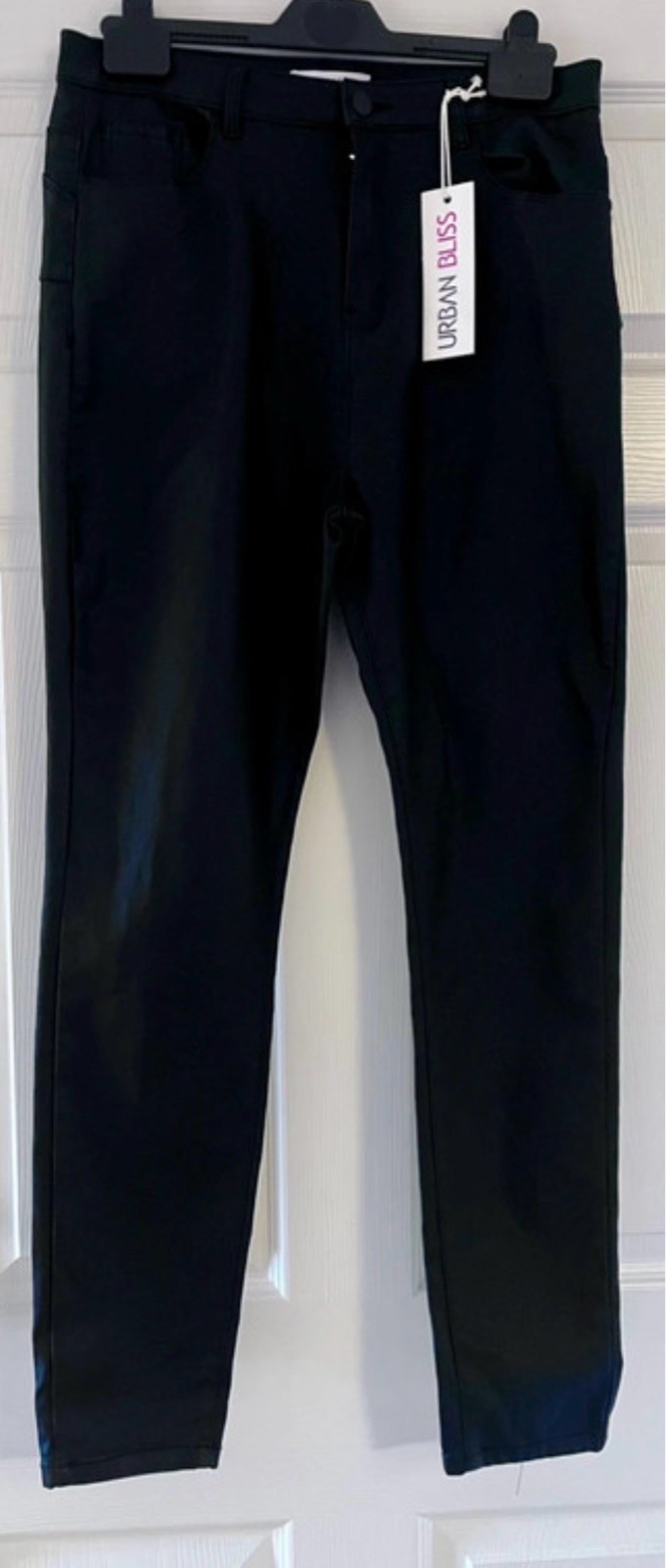 Urban Bliss black faux leather coated jeans size 16 NWT