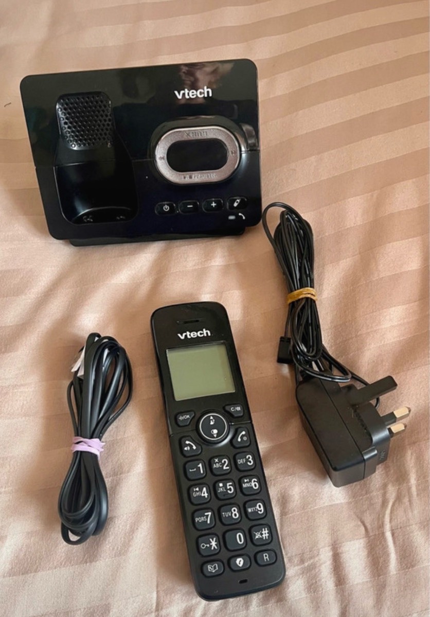 Vtech CS2050 cordless landline phone with answering machine