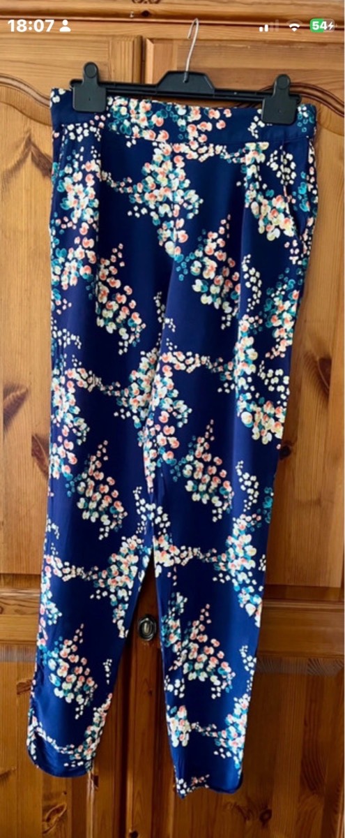 Monsoon navy floral casual trousers ruched hems size 8