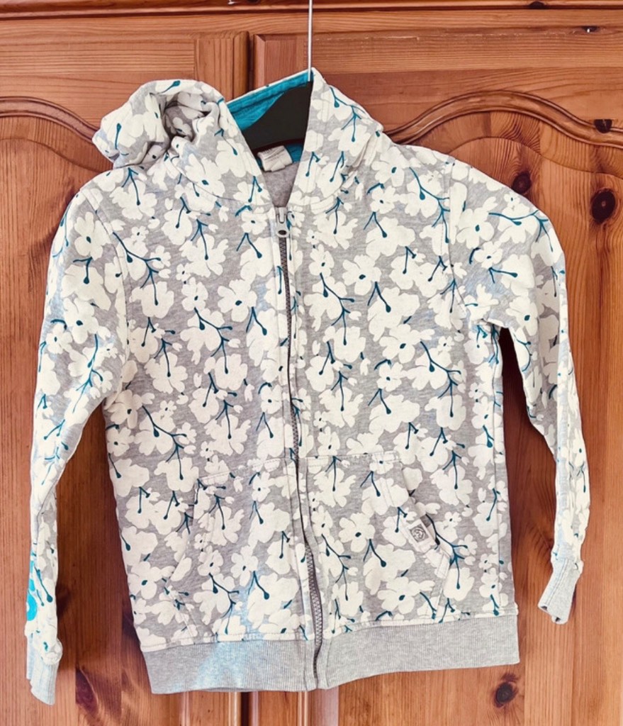 Saltrock girls zipped hoodie age 6/7 NWOT