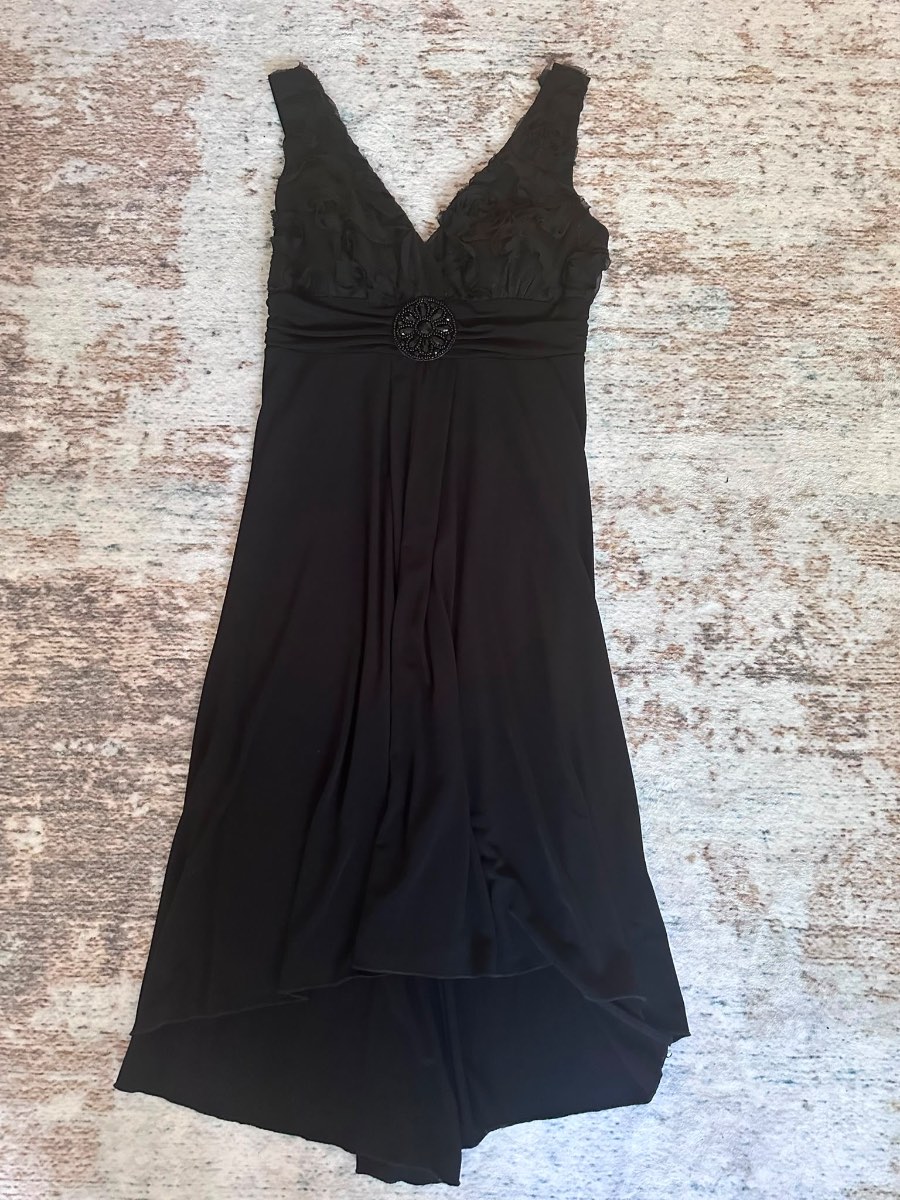 En Focus Studio Black Rosette dress with jewell buckle size 6