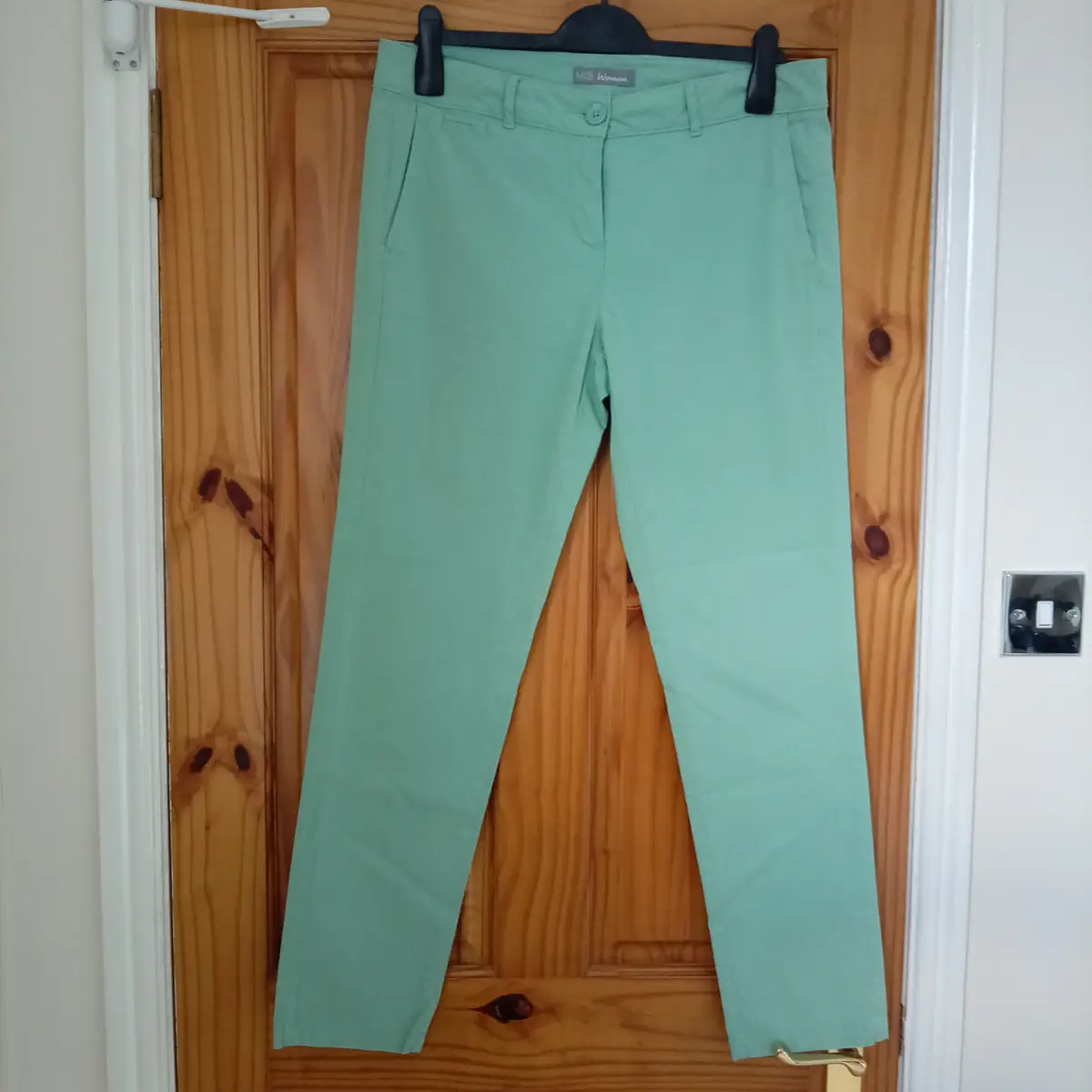 Marks & Spencer Women's Slim Fit Green Chinos Cotton Stretch - Size 12 - Excellent Condition