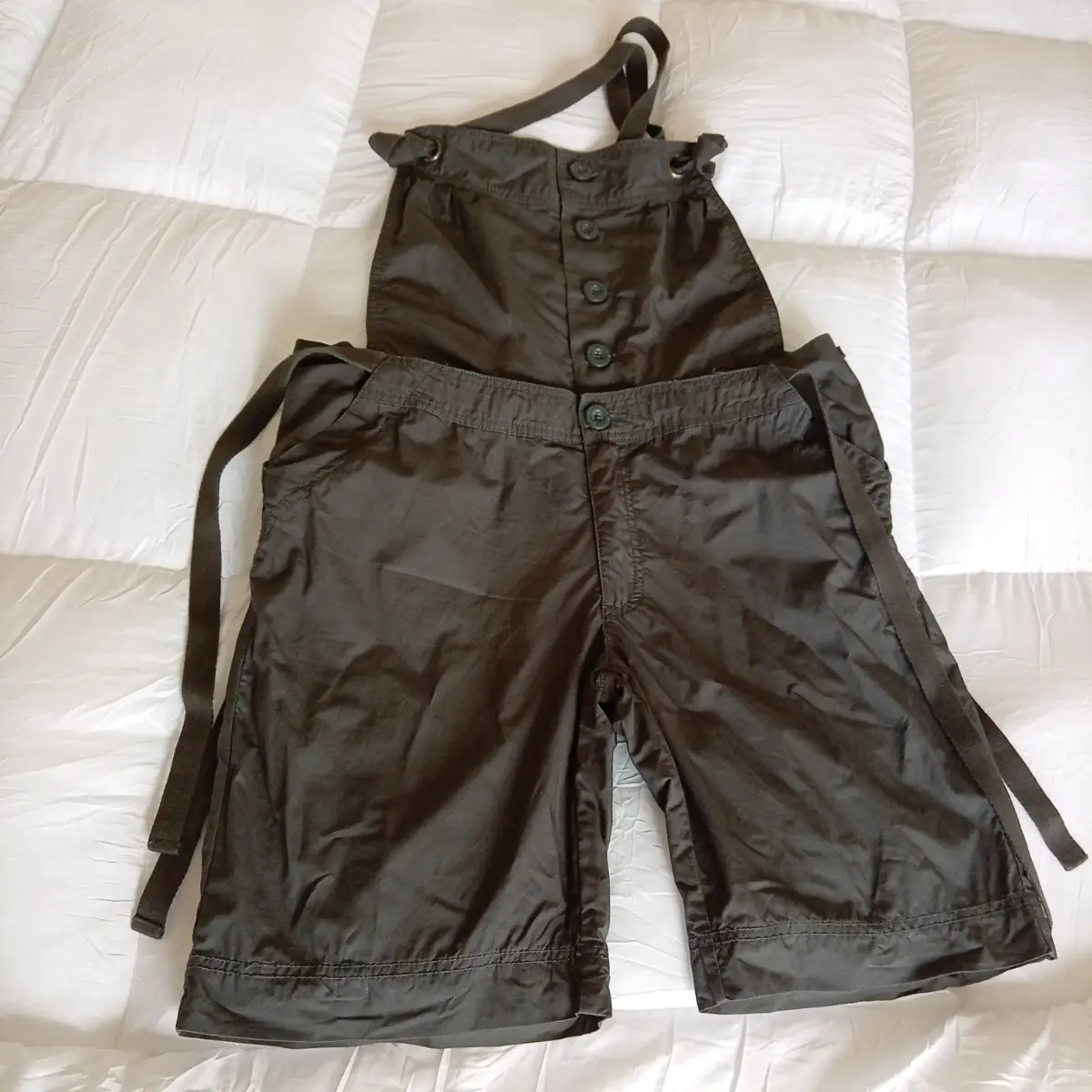 Boxfresh Women's Black Bib Cargo Shorts / Utility Shorts - Size M - Excellent Condition