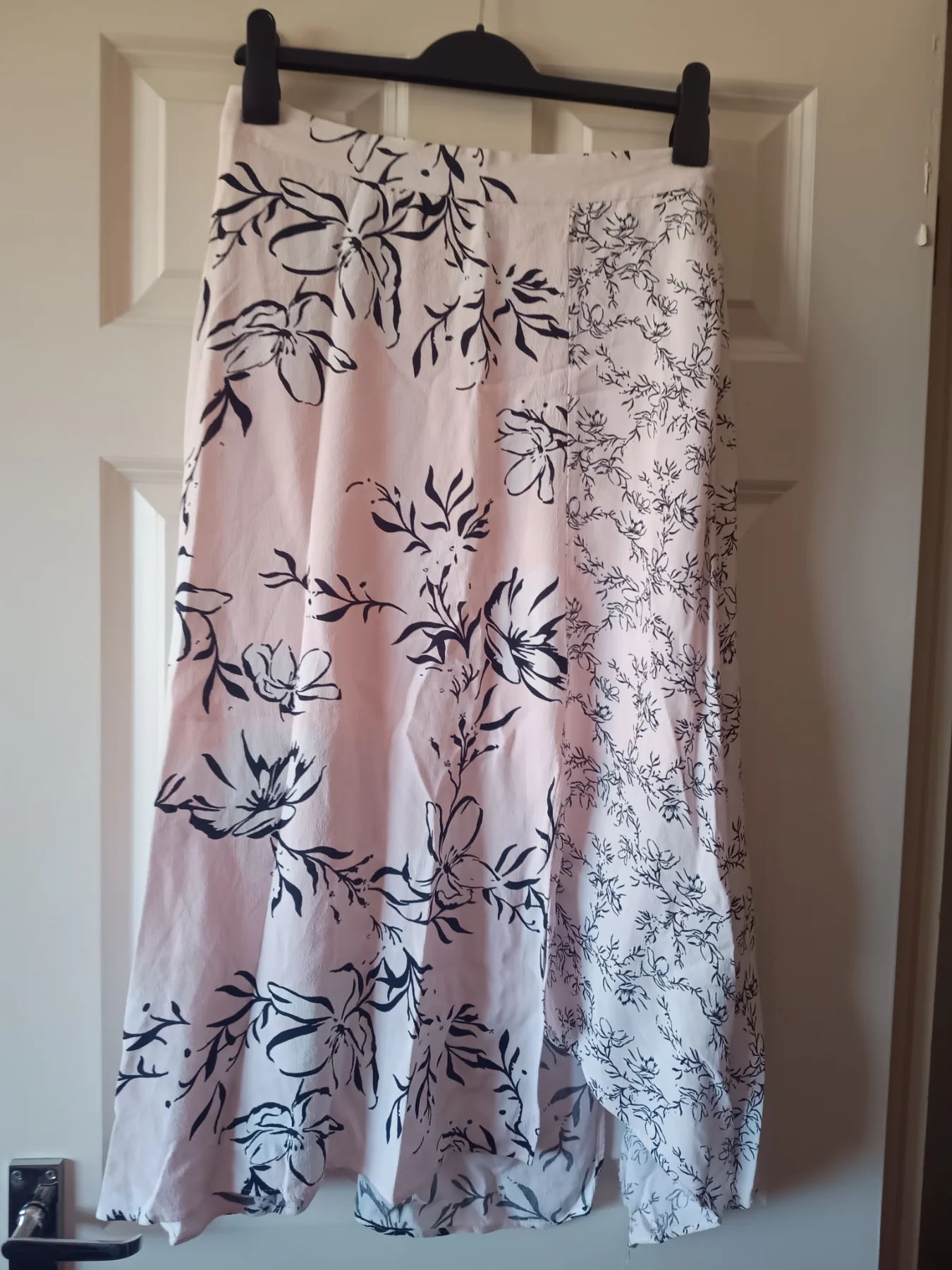 Marks and Spencer m&s light pink floral skirt size 12