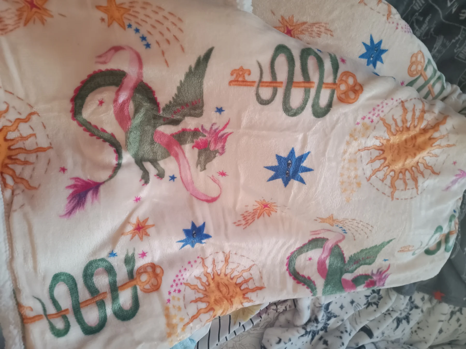 Chelsea Peers celestial fleece throw blanket sun moon BNWT new with tags