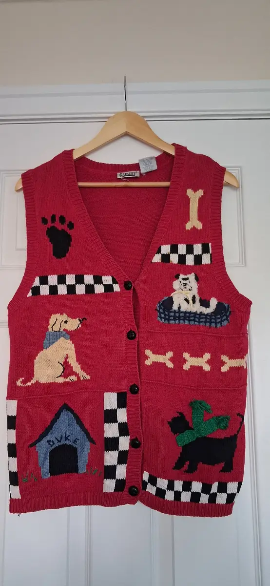 Capacity vintage knitted waistcoat with Doggies! Size S