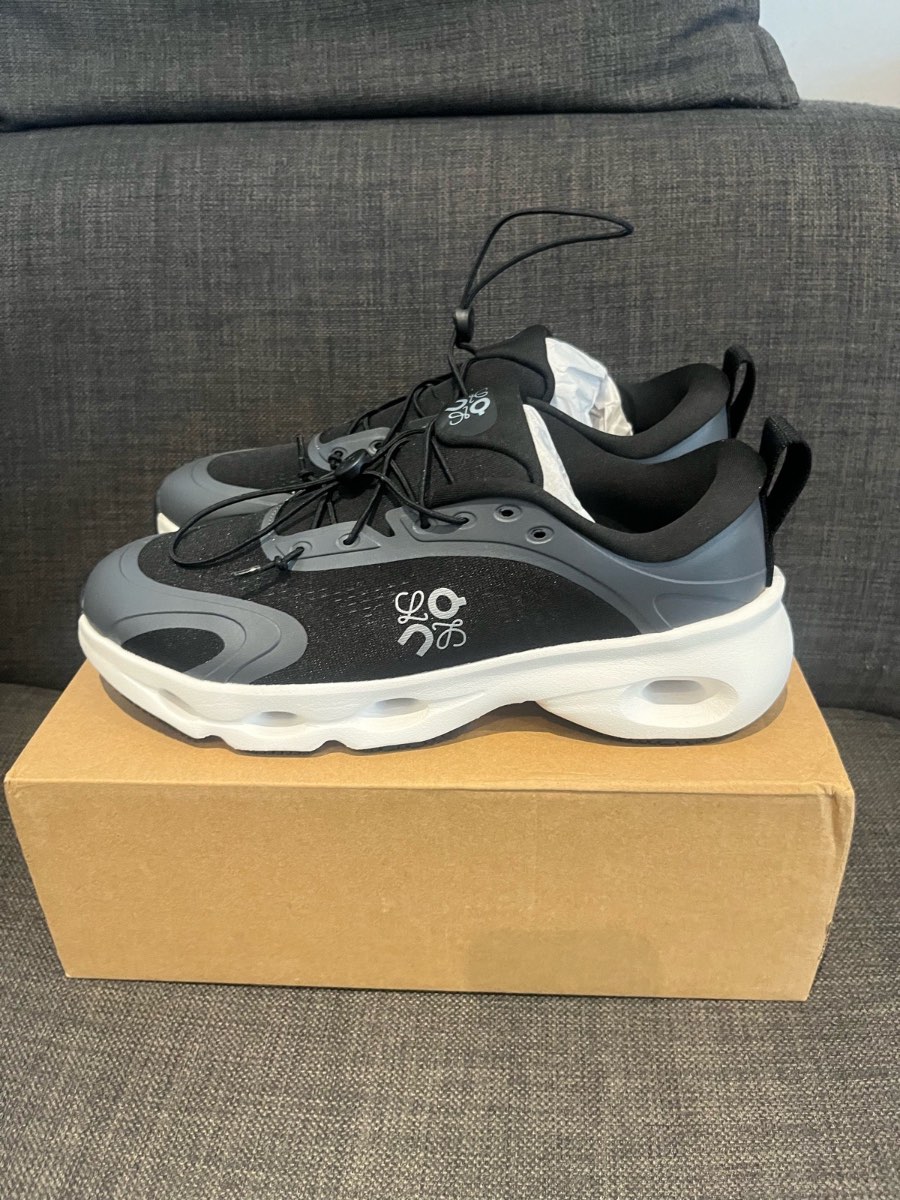 On X Loewe Sneakers UK9 EU43 Brand new