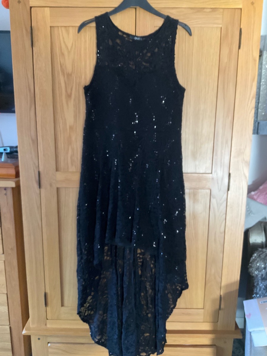 Quiz Black Lace & Sequin Sleeveless Dress with Dipped Hem size 18
