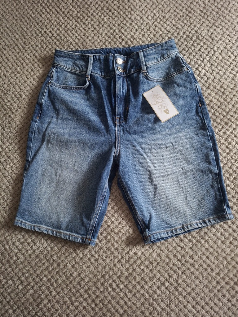 Brand New V By Very High Waisted Denim Shorts Size 10 (BNWT)