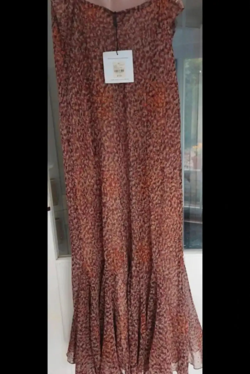 Sleeveless Midi Dress and Stole 12
