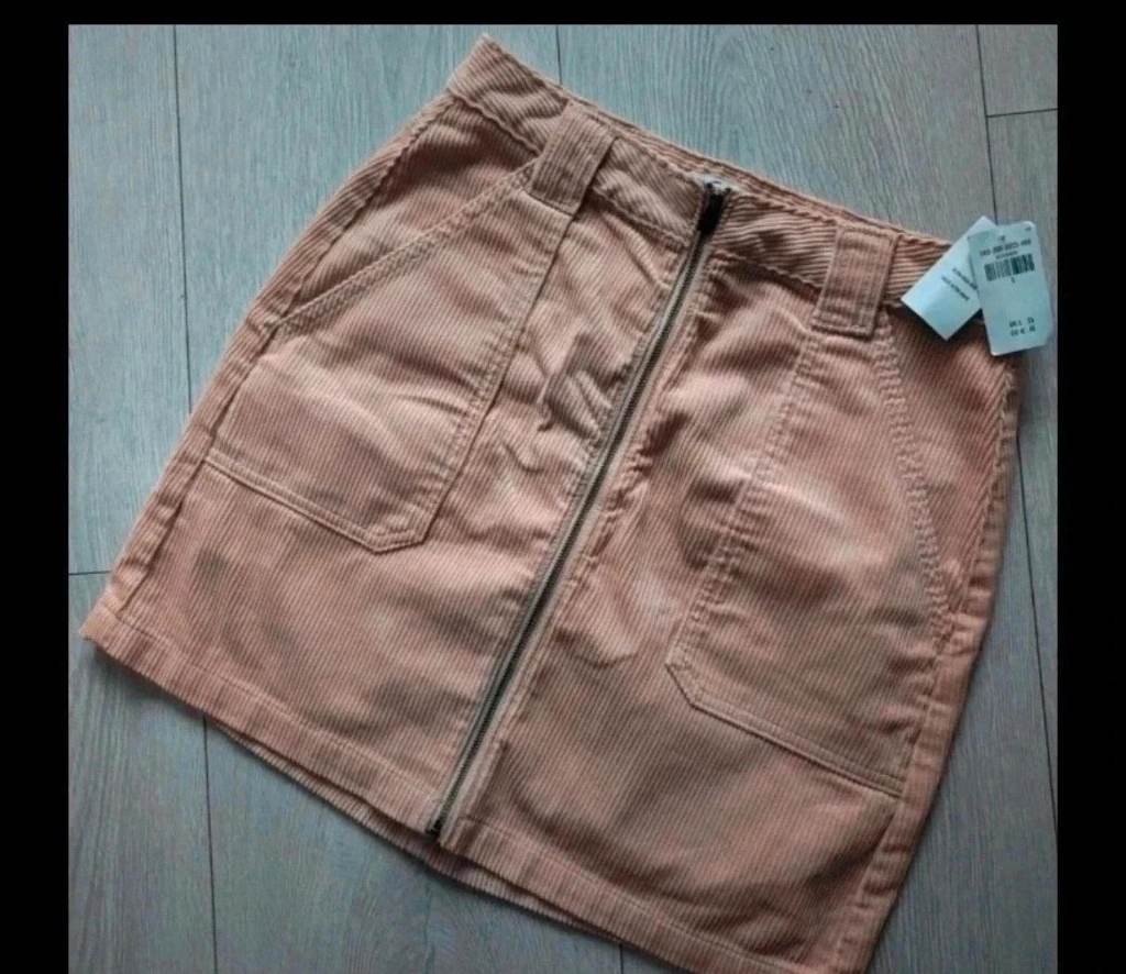 Hollister Short Cord Skirt S