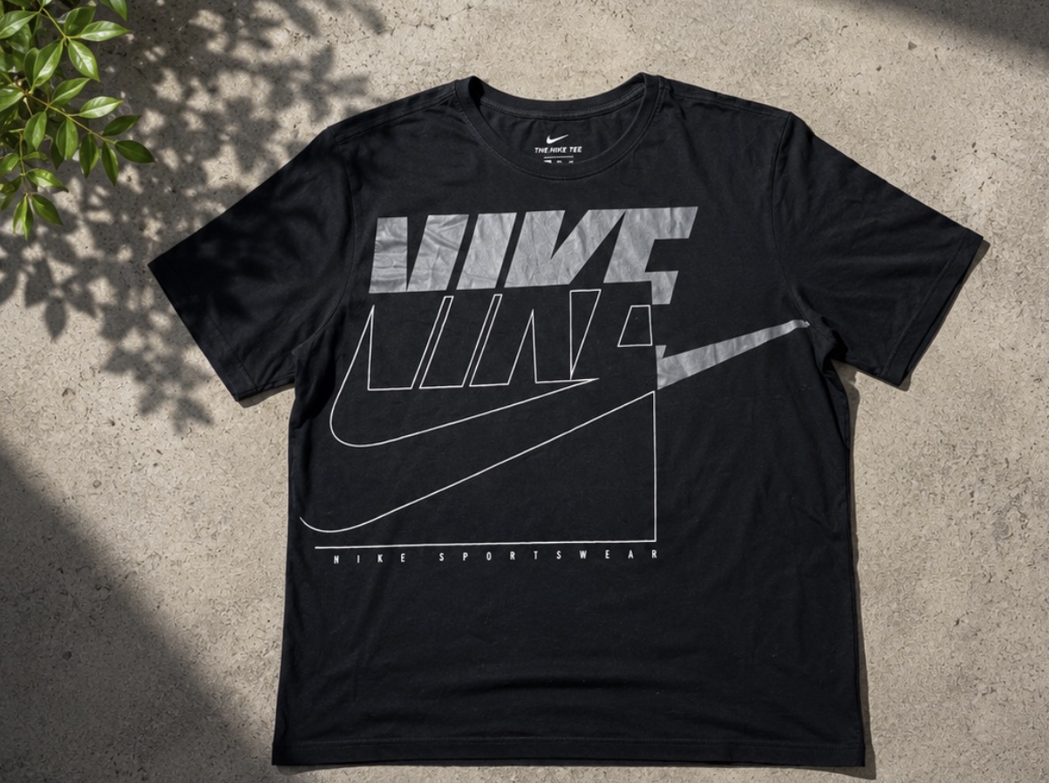 Men’s Nike Black T-Shirt