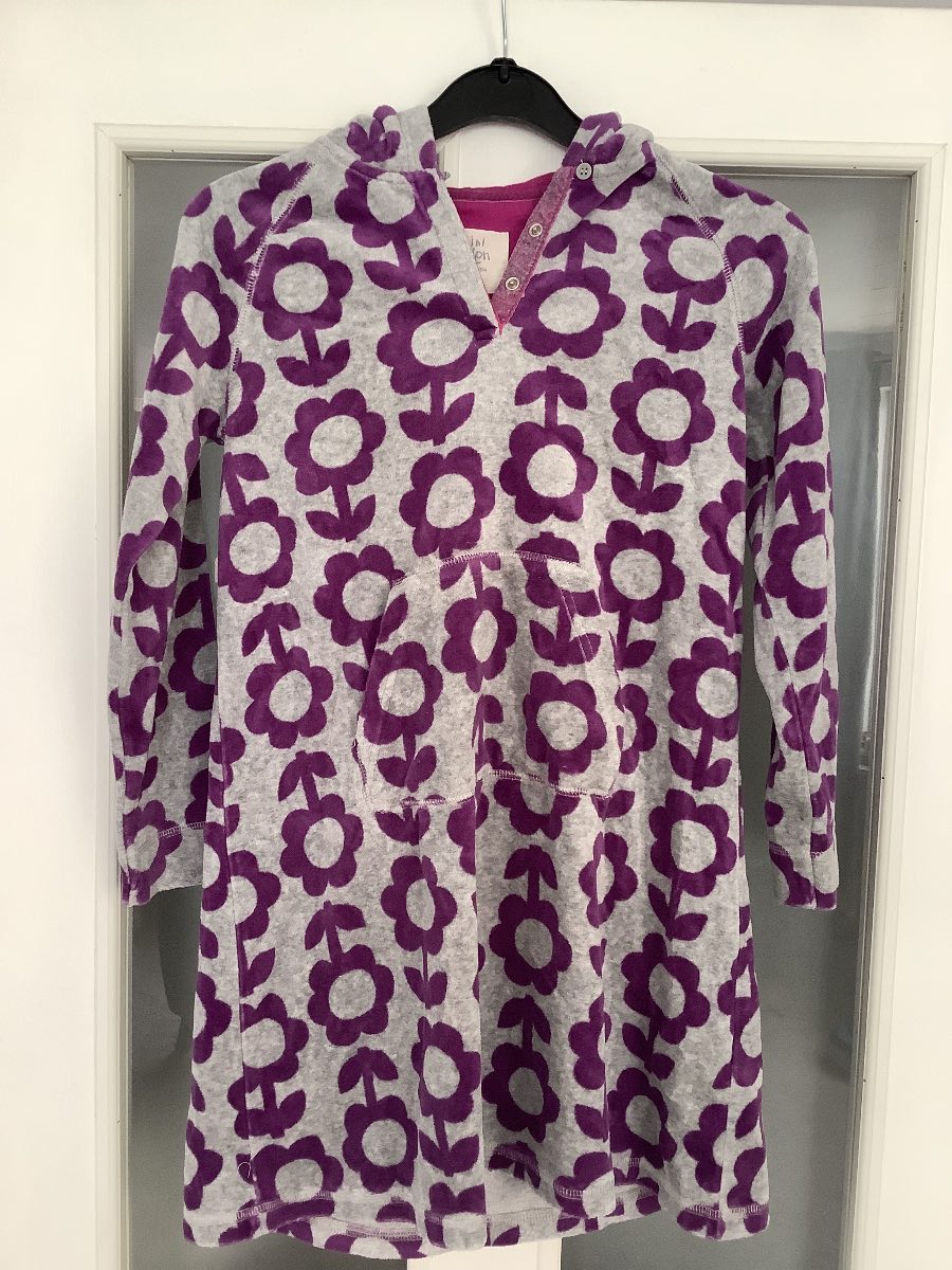 Girls, lovely Mini Boden dress/beach throw over age 9 to 10