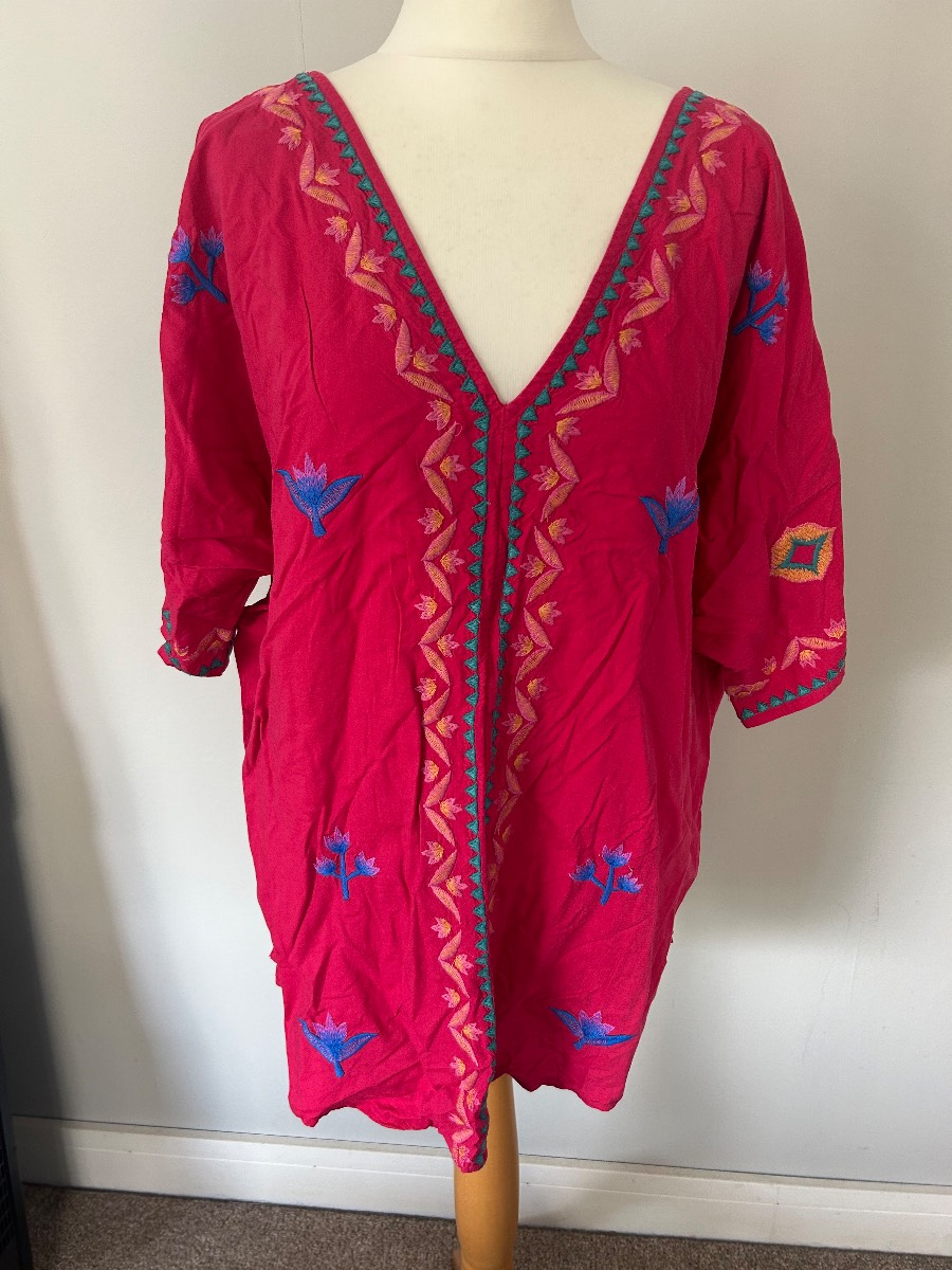 Beautiful embroidered monsoon top. Size large.