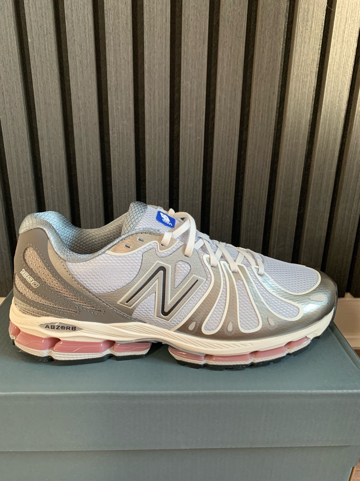 New Balance Abzorb 1890