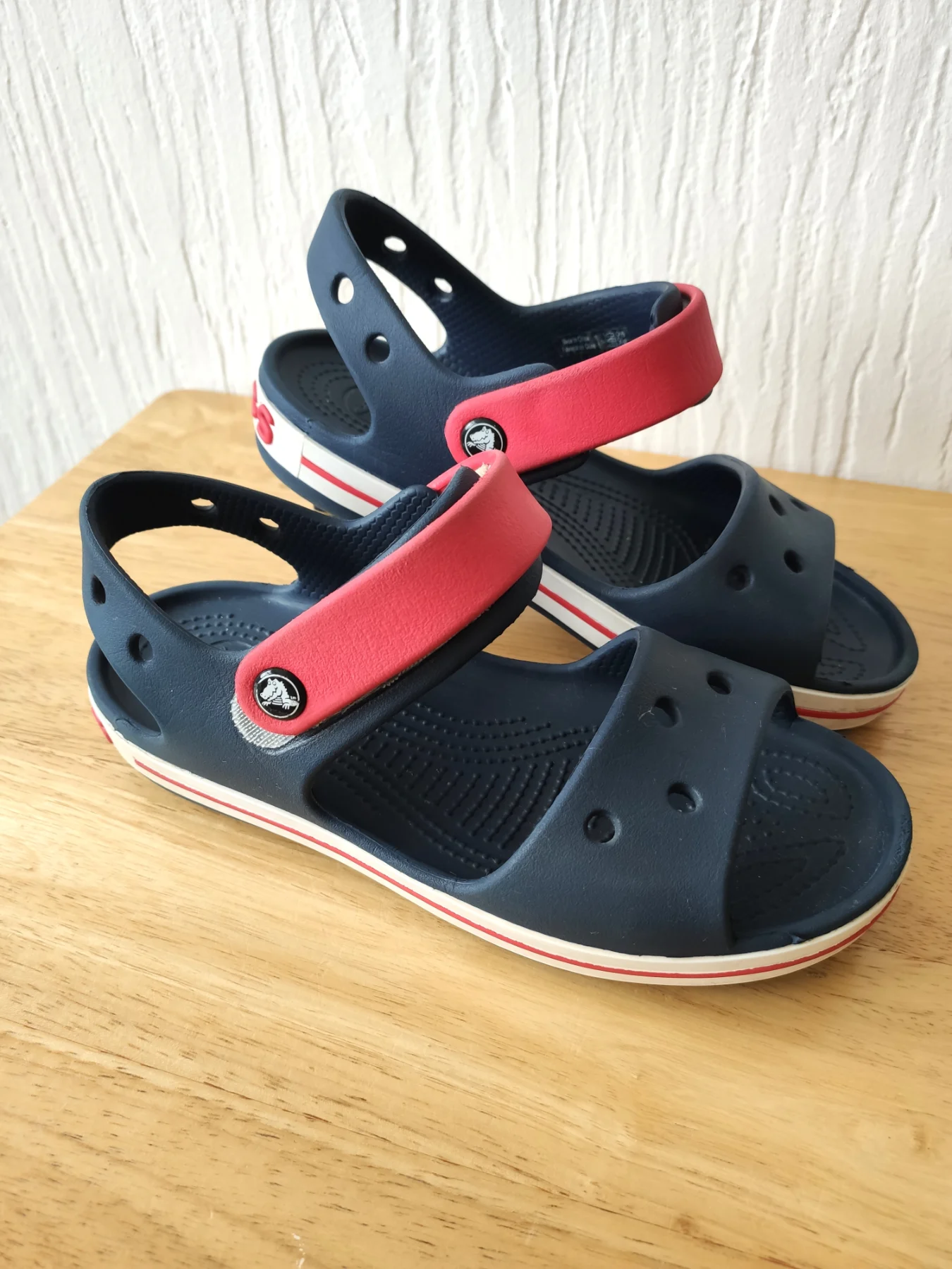 Crocs Sandals Crocband Kids Size 1 Junior Navy Blue Red Boys Girls Child Unisex