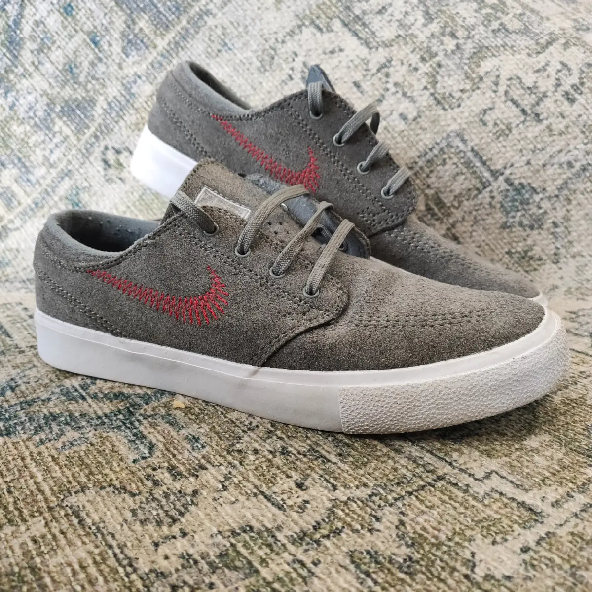 Nike SB Zoom Stefan Janoski Flyleather RM Trainers Size 5 Grey Red Skateboarding