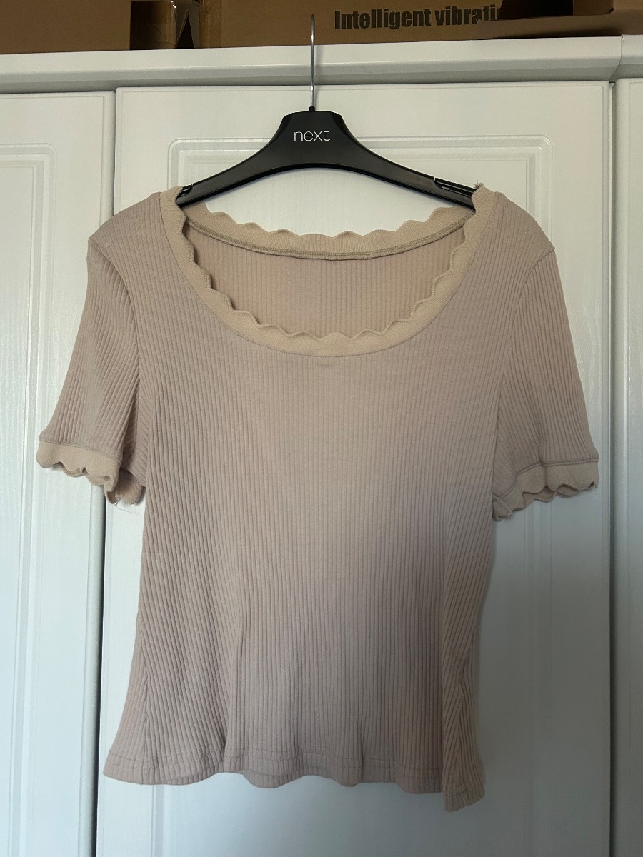 Ladies top size 10-12