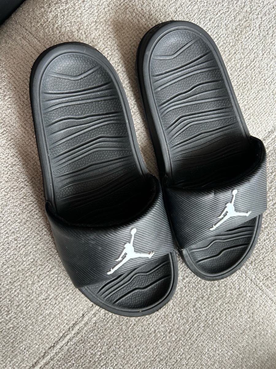 Nike Jordan slides size 3.5