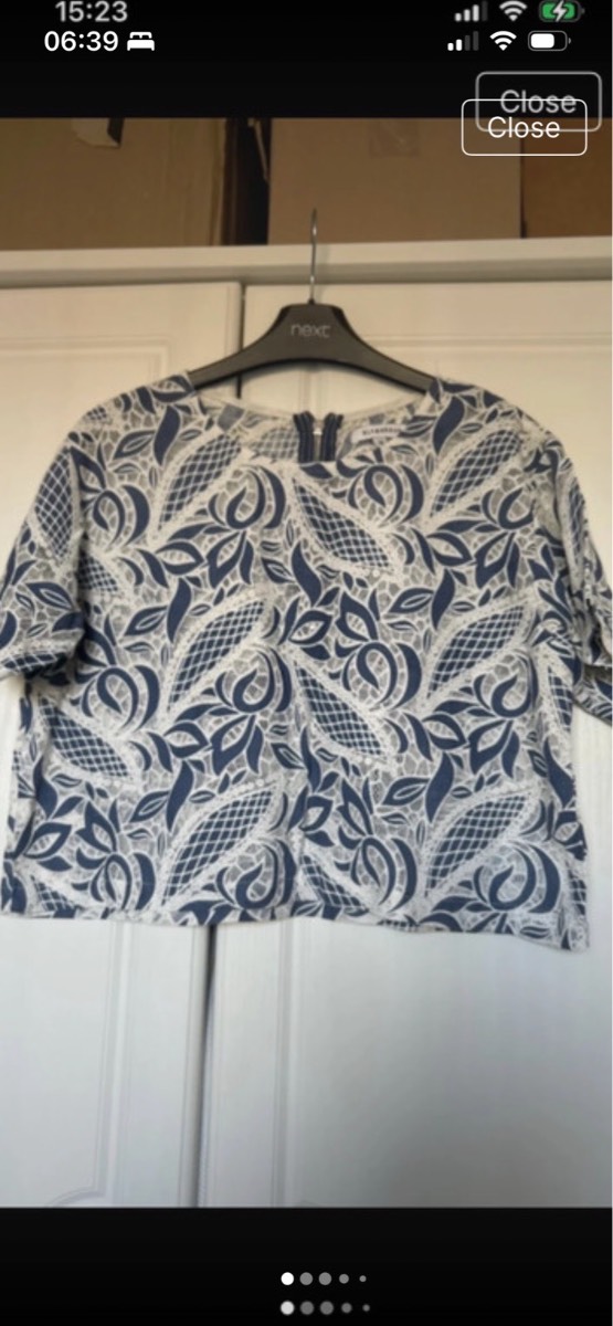 Ladies crop box cotton mix top size M 12-14