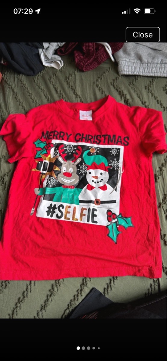 Child’s cotton Christmas t shirt aged 7-8