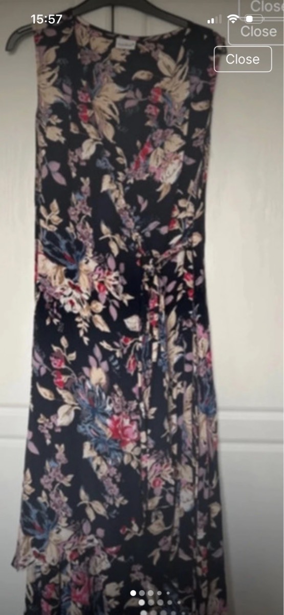 Gorgeous navy floral wrap dress size 10