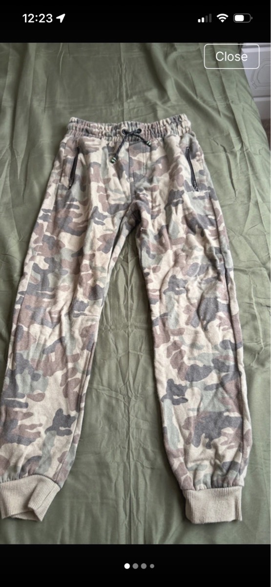 Boys Zara cotton camo joggers aged 8