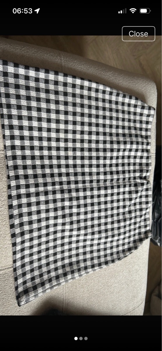 Stretchy checked mini skirt size 18