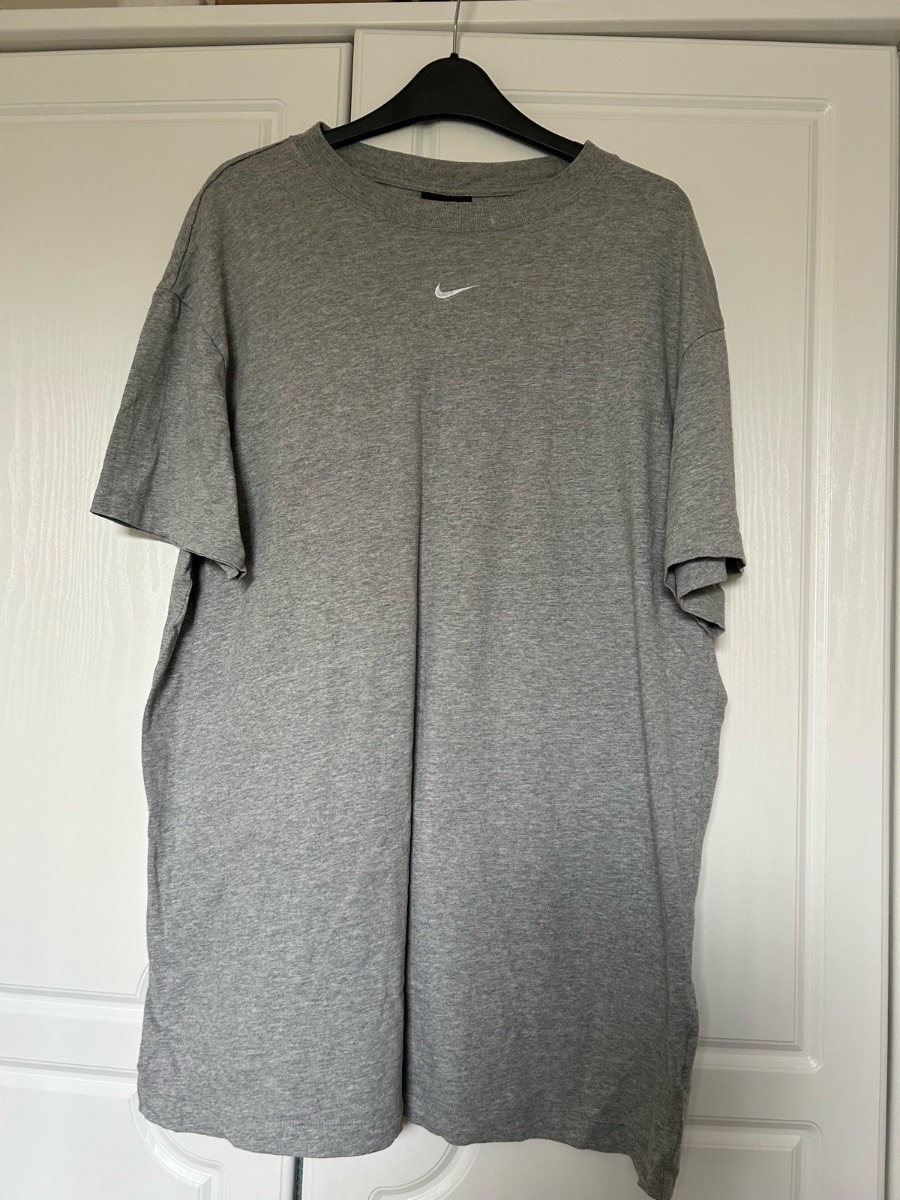 Men’s Nike grey cotton t shirt size L