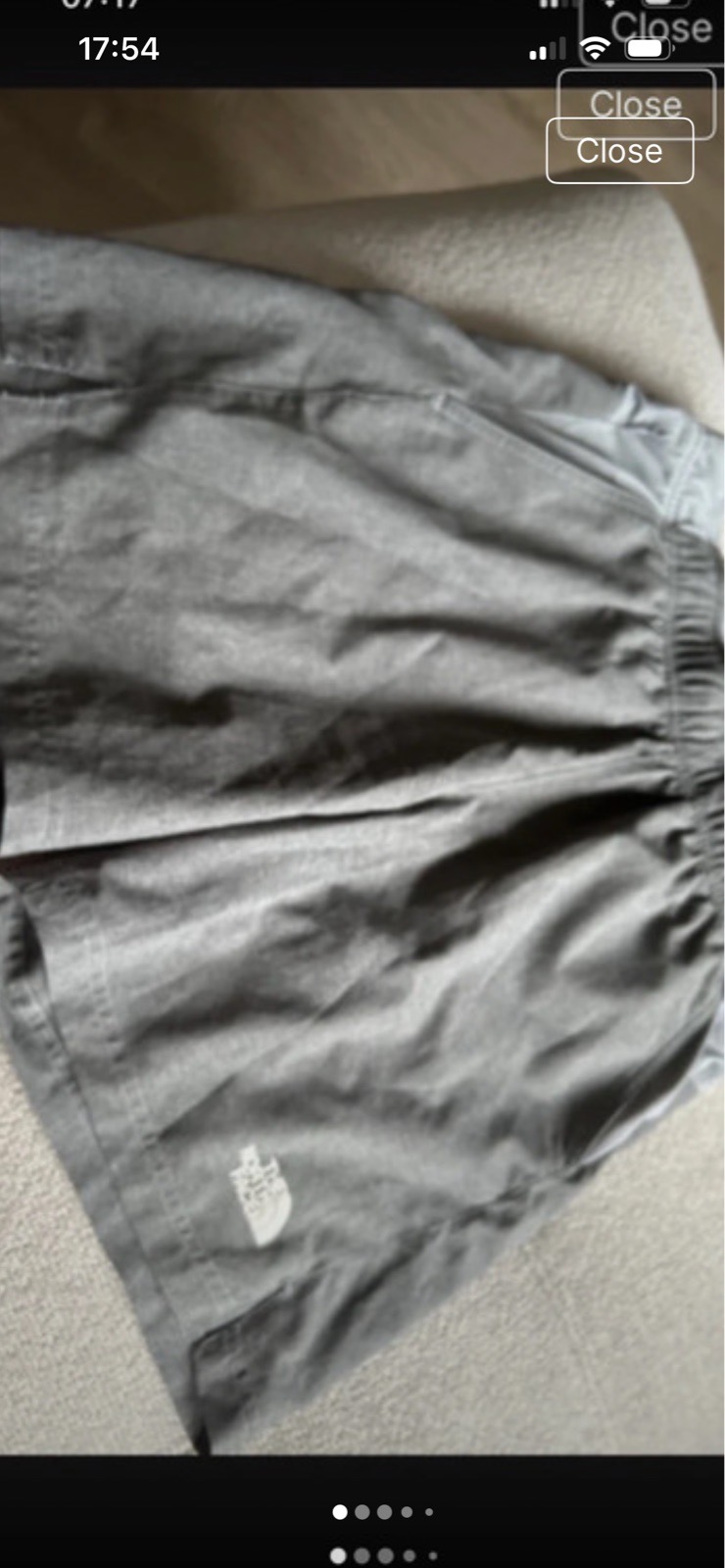 Men’s grey North Face mid length shorts size S