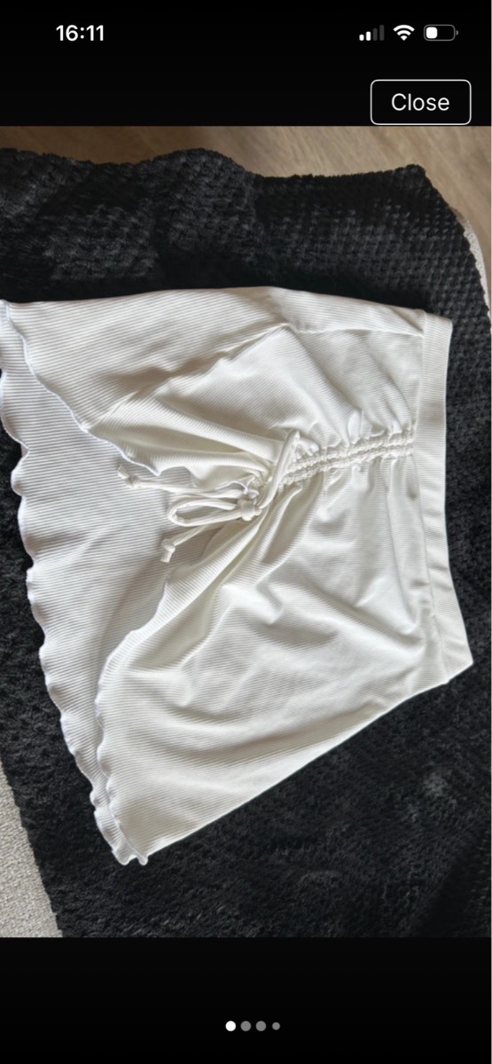 Cream ribbed mini skirt size 8-10