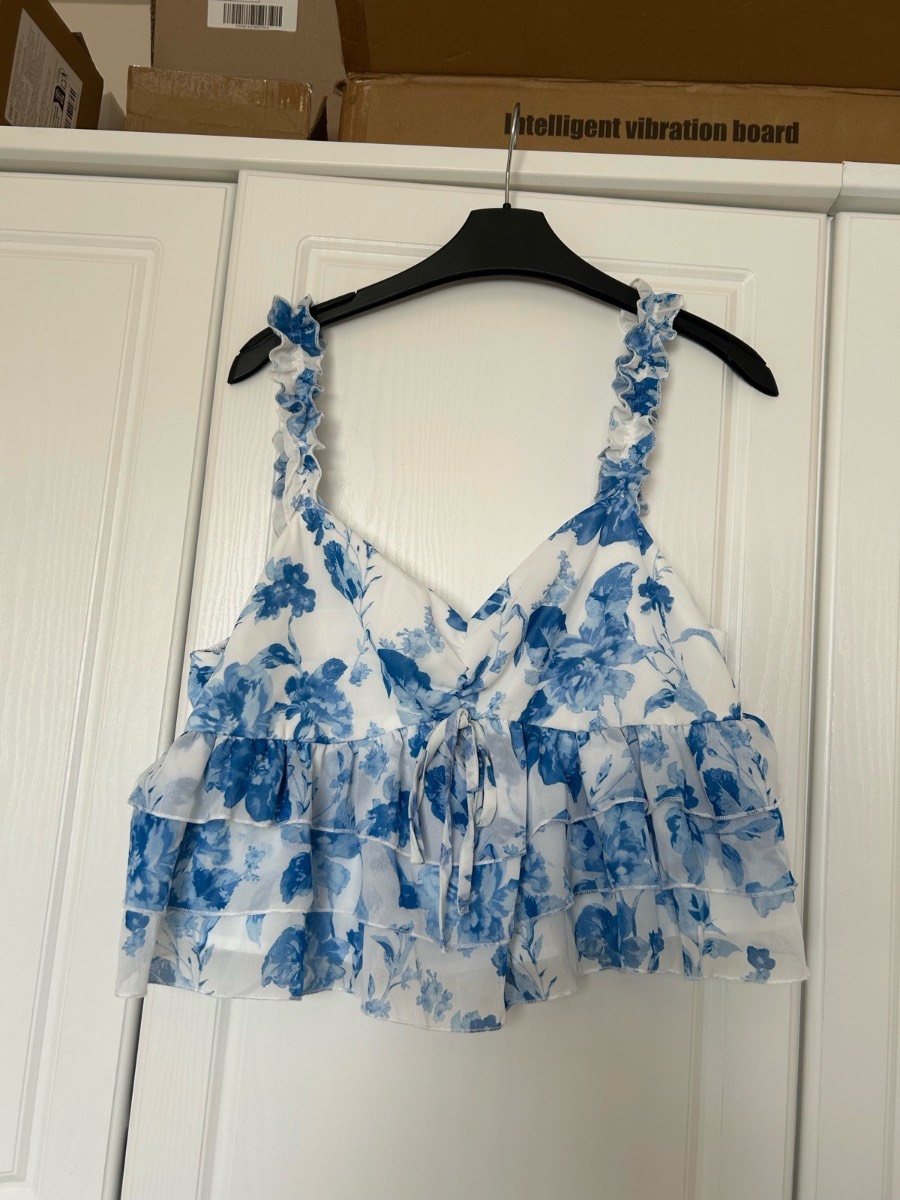 SHEIN pretty crop top size L 12-14