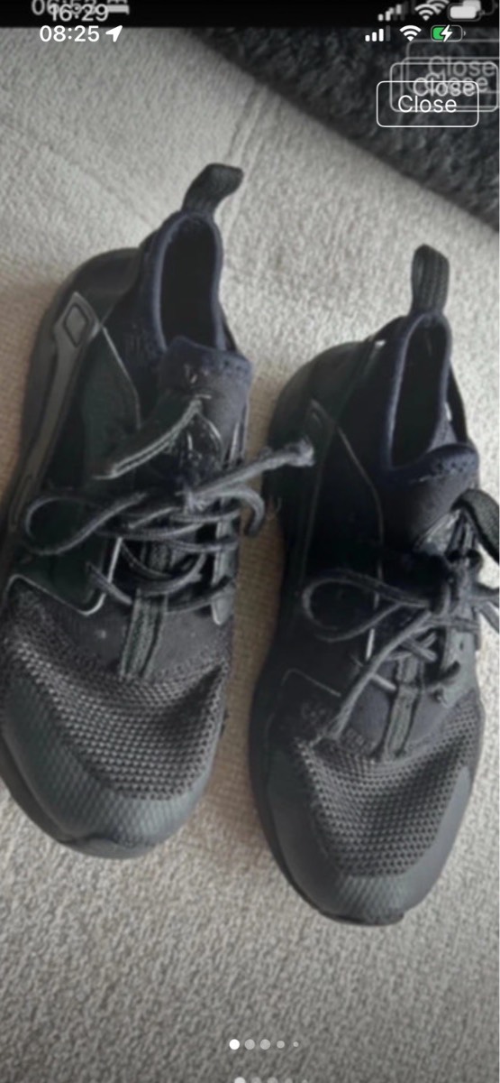 Boys Nike Huarache black trainers size 13