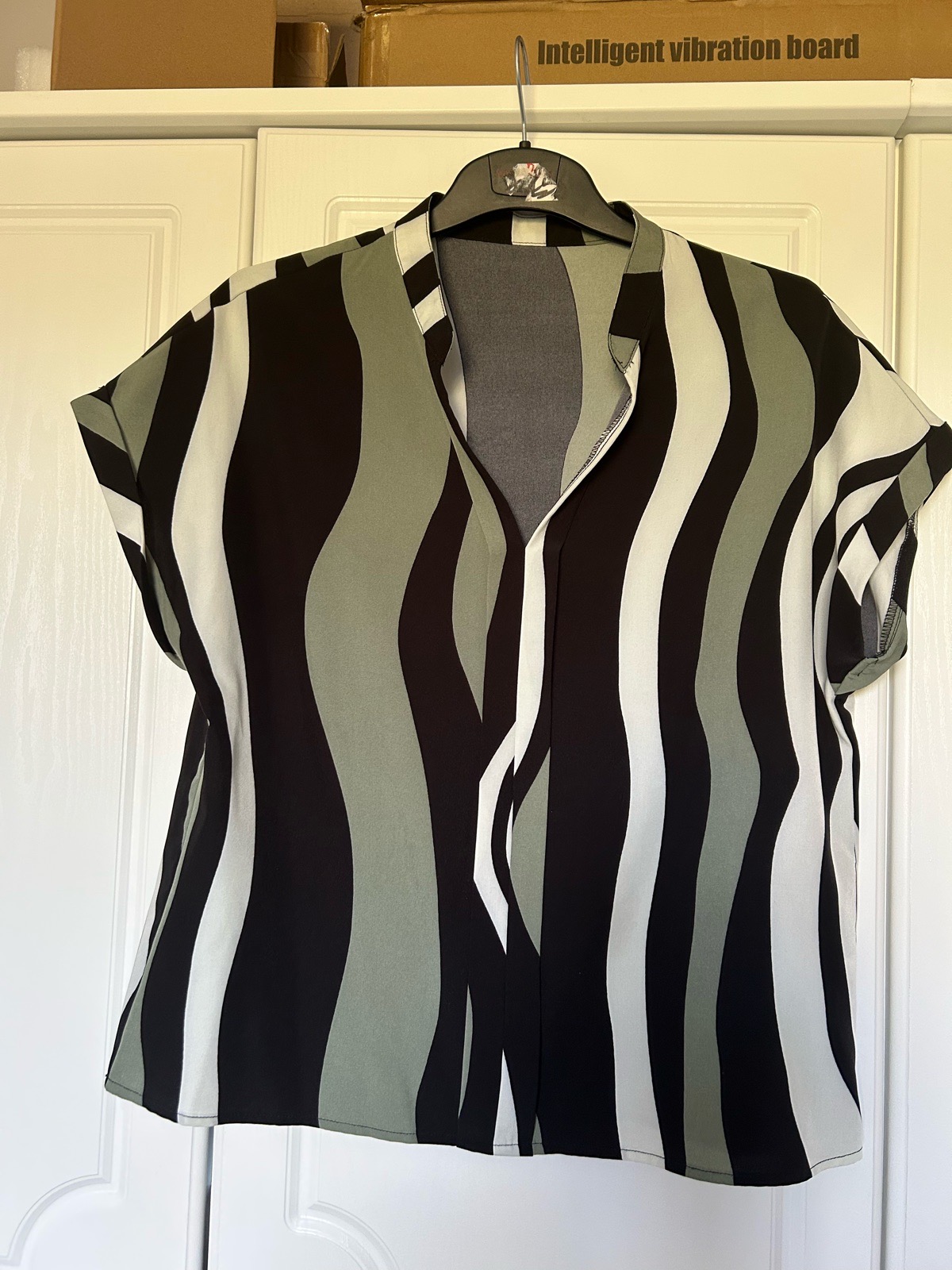 Ladies blouse size L 12-14
