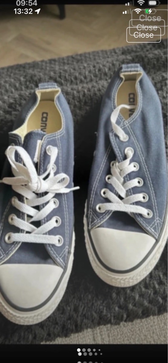 Ladies navy canvas Converse Allstars size 6