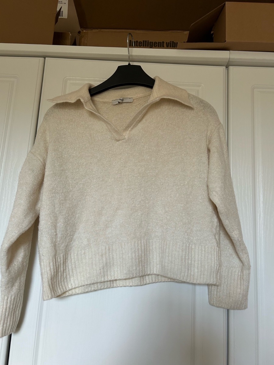 Cream crop jumper size S 8-10