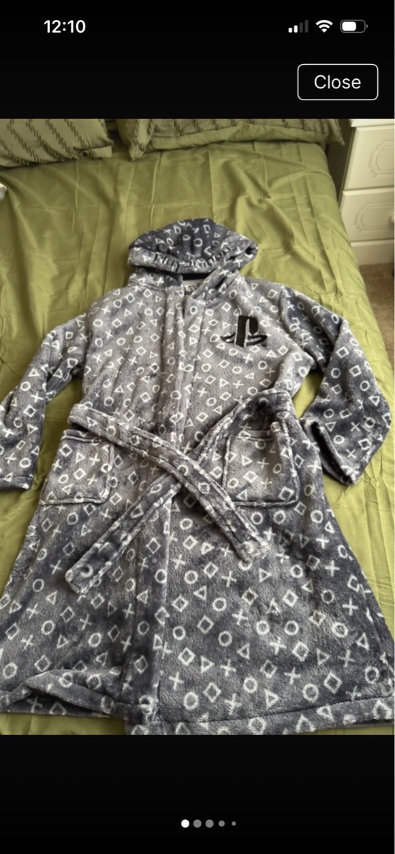 Boys PlayStation dressing gown aged 10-11
